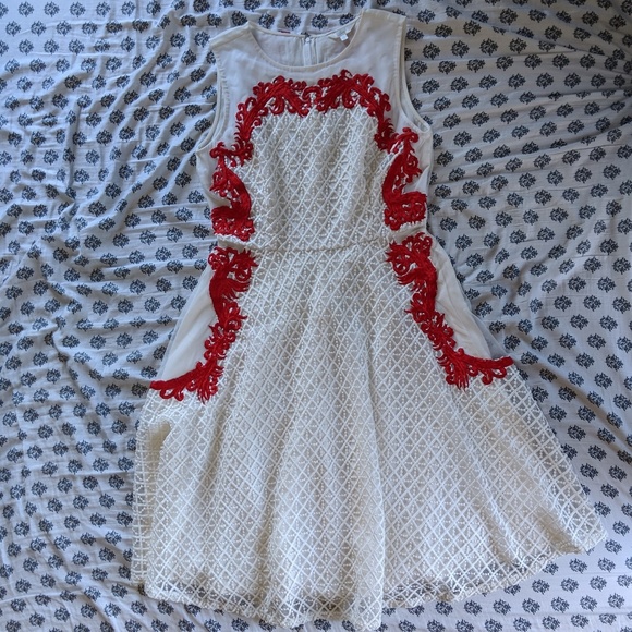 Modcloth Dresses & Skirts - NWOT Embroidered Formal Dress